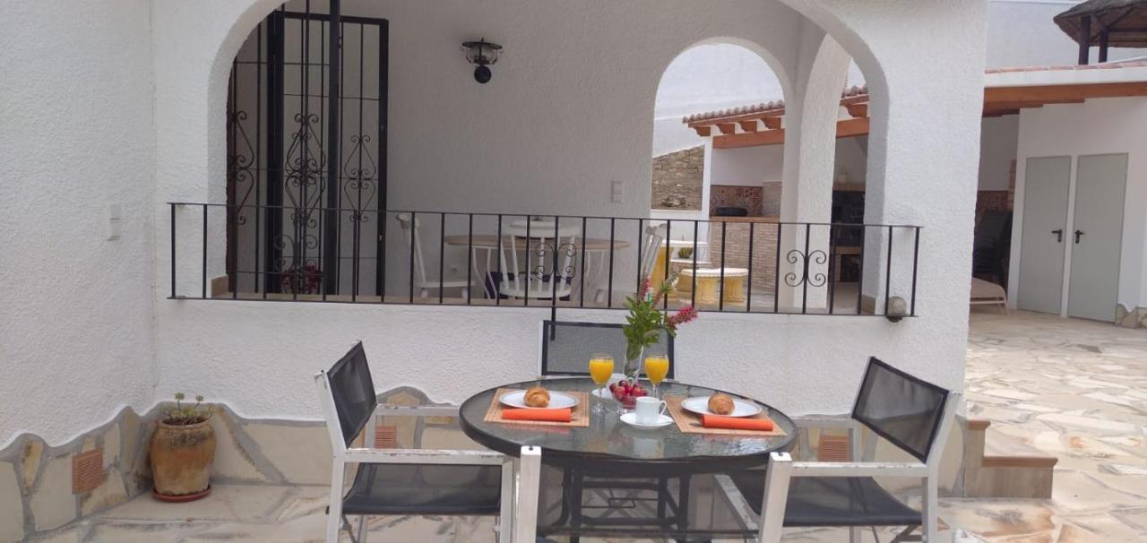 Villa Alhambra - Dale A Tu Familia Las Vacaciones Y El Descanso Que Se Merecen Calpe Bagian luar foto